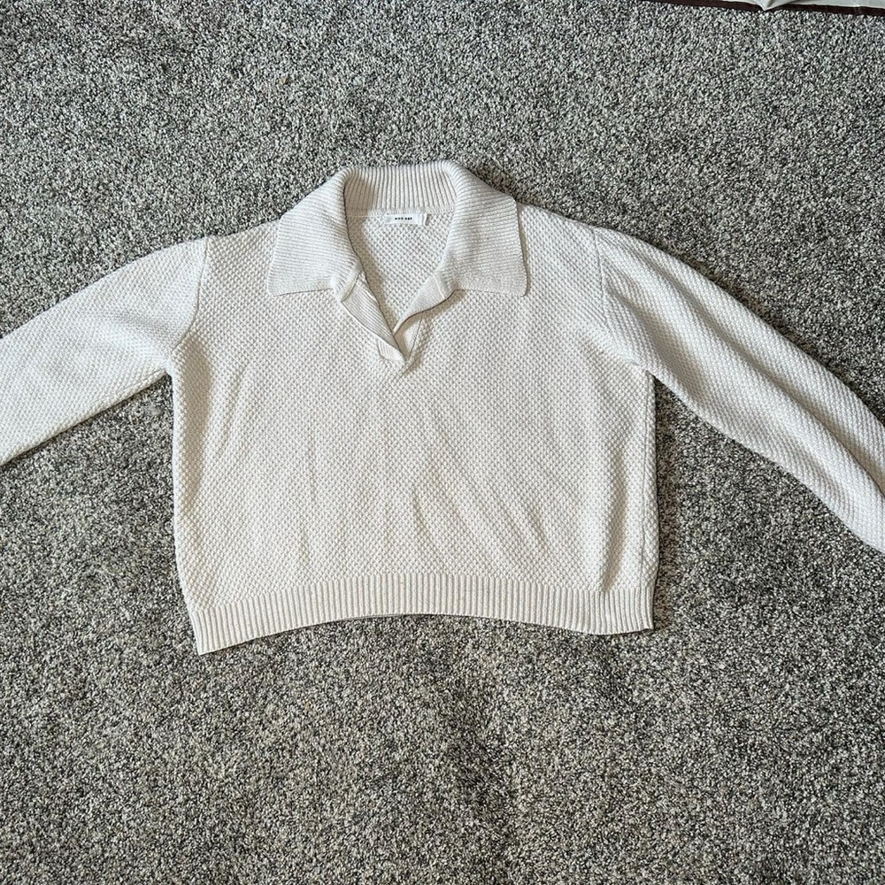 Mod Ref Cream V-Neck Sweater